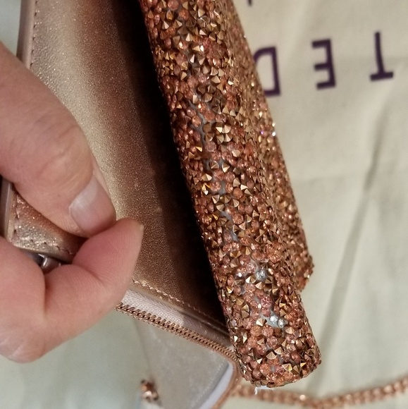 🍒NWT🍒 TED BAKER OVERSIZED BOW CLUTCH - Picture 5 of 7